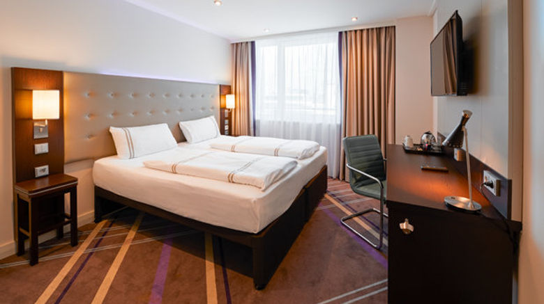 <b>Premier Inn Muenchen City Zentrum Room</b>. Images powered by <a href="https://www.leonardoworldwide.com/" title="Leonardo Worldwide" target="_blank">Leonardo</a>.
