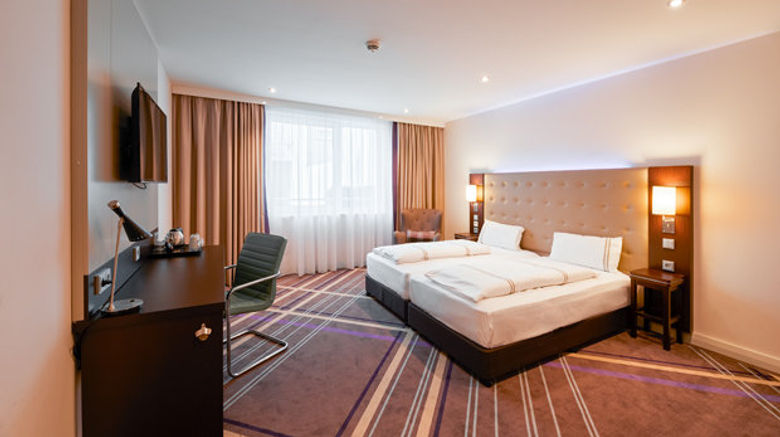 <b>Premier Inn Muenchen City Zentrum Room</b>. Images powered by <a href="https://www.leonardoworldwide.com/" title="Leonardo Worldwide" target="_blank">Leonardo</a>.