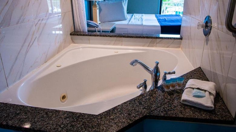 <b>Ocean Sands Beach Boutique Inn - 1 Acre Room</b>. Images powered by <a href="https://www.leonardoworldwide.com/" title="Leonardo Worldwide" target="_blank">Leonardo</a>.