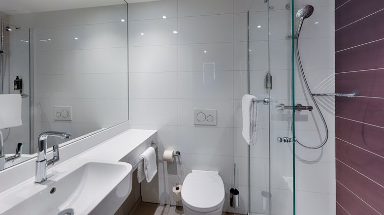 <b>Premier Inn Regensburg City Centre Hotel Room</b>. Images powered by <a href="https://www.leonardoworldwide.com/" title="Leonardo Worldwide" target="_blank">Leonardo</a>.