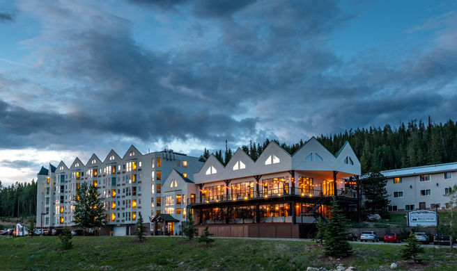 Winter Park Mountain Lodge Exterior