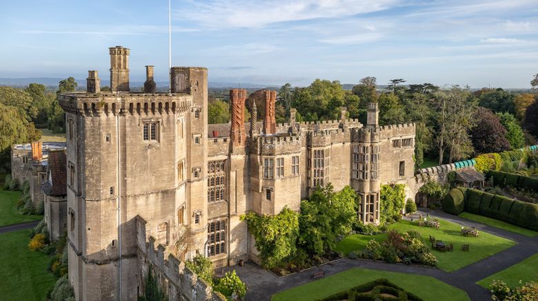 <b>Thornbury Castle Exterior</b>. Images powered by <a href="https://www.leonardoworldwide.com/" title="Leonardo Worldwide" target="_blank">Leonardo</a>.