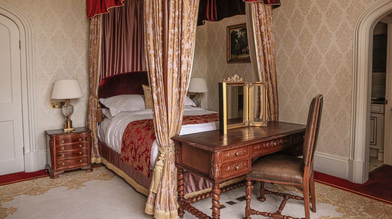 <b>Thornbury Castle Room</b>. Images powered by <a href="https://www.leonardoworldwide.com/" title="Leonardo Worldwide" target="_blank">Leonardo</a>.