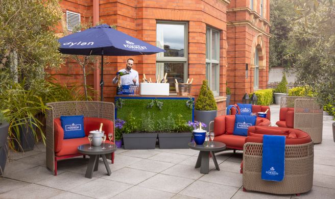 Dylan Hotel Dublin Exterior