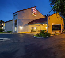 Red Roof PLUS+Mt Pleasant-Patriots Point Exterior
