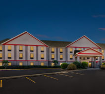 Red Roof PLUS+ & Suites Atlanta Airport Exterior