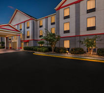 Red Roof PLUS+ & Suites Atlanta Airport Exterior
