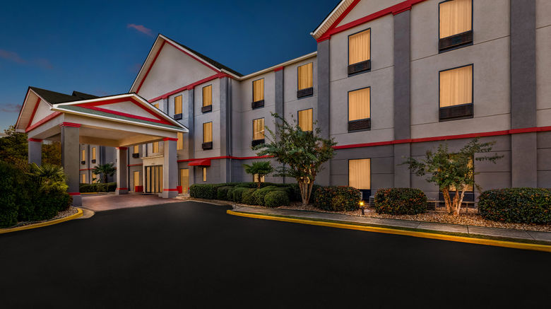 <b>Red Roof PLUS+ & Suites Atlanta Airport Exterior</b>. Images powered by <a href="https://www.leonardoworldwide.com/" title="Leonardo Worldwide" target="_blank">Leonardo</a>.