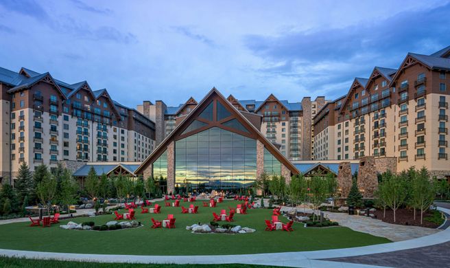 Gaylord Rockies Resort & Conv Ctr Exterior