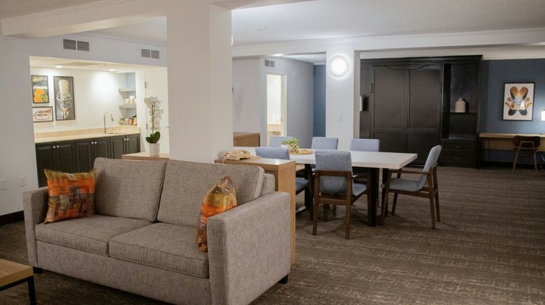 <b>The Inn at Opryland, A Gaylord Hotel Room</b>. Images powered by <a href="https://www.leonardoworldwide.com/" title="Leonardo Worldwide" target="_blank">Leonardo</a>.