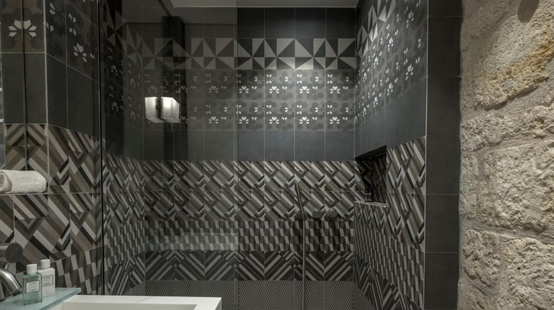 <b>YNDO Hotel Room</b>. Images powered by <a href="https://www.leonardoworldwide.com/" title="Leonardo Worldwide" target="_blank">Leonardo</a>.
