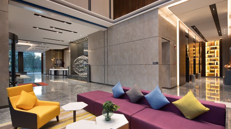 Hampton by Hilton Handan Railway Station Lobby