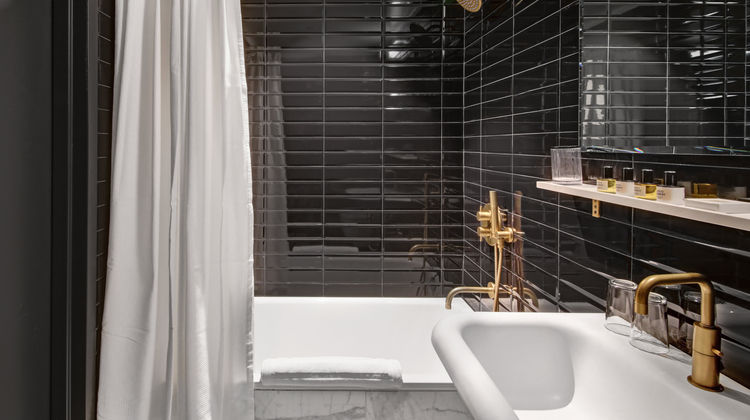 The Moore Hotel Suite