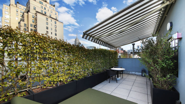 <b>The Moore Hotel Suite</b>. Images powered by <a href="https://www.leonardoworldwide.com/" title="Leonardo Worldwide" target="_blank">Leonardo</a>.
