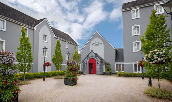 Temple Gate Hotel Exterior