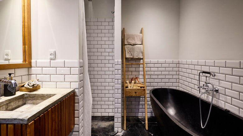 <b>Manon Les Suites Room</b>. Images powered by <a href="https://www.leonardoworldwide.com/" title="Leonardo Worldwide" target="_blank">Leonardo</a>.