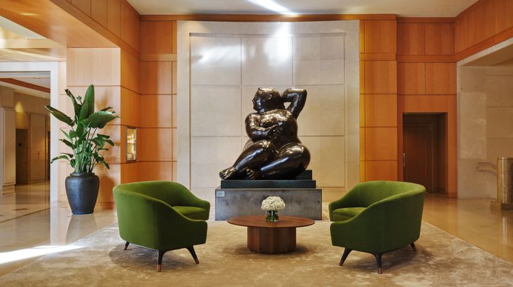 Four Seasons Hotel Miami Lobby