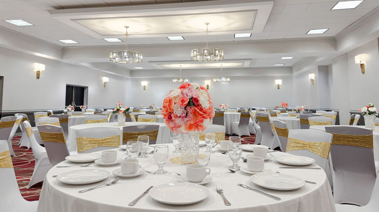 <b>Crowne Plaza Newark Airport Ballroom</b>. Images powered by <a href="https://www.leonardoworldwide.com/" title="Leonardo Worldwide" target="_blank">Leonardo</a>.