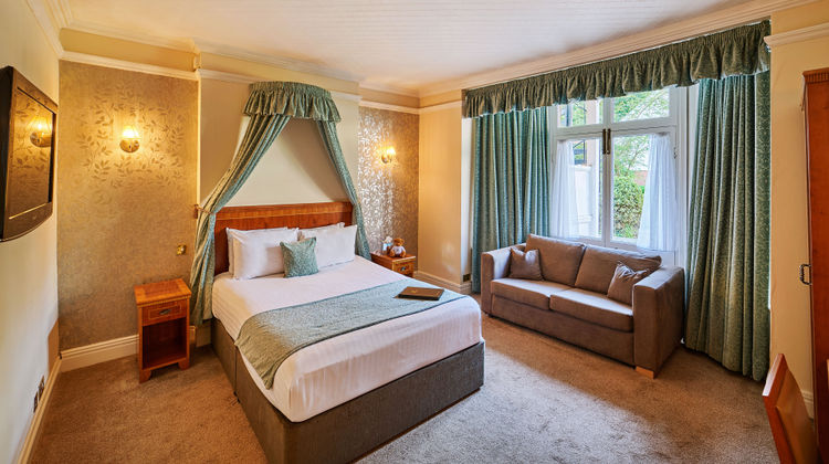 Lismoyne Hotel Room