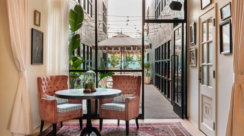 <b>Palihotel Melrose Lobby</b>. Images powered by <a href="https://www.leonardoworldwide.com/" title="Leonardo Worldwide" target="_blank">Leonardo</a>.