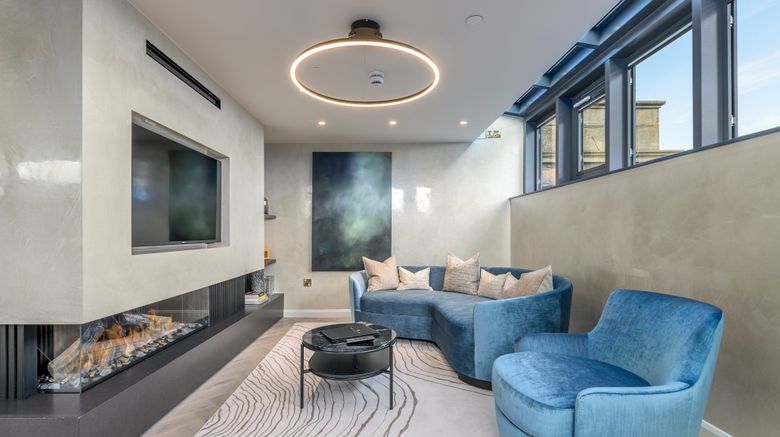 <b>RIGH Residences Room</b>. Images powered by <a href="https://www.leonardoworldwide.com/" title="Leonardo Worldwide" target="_blank">Leonardo</a>.