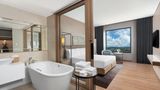 Holiday Inn & Suites Rayong City Centre Suite