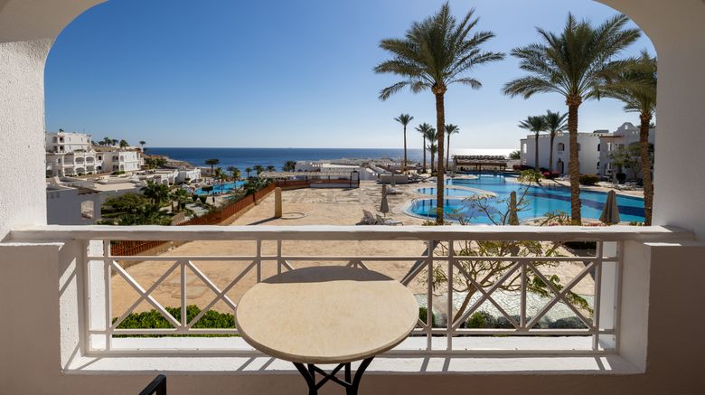 <b>Continental Plaza Beach Resort Room</b>. Images powered by <a href="https://www.leonardoworldwide.com/" title="Leonardo Worldwide" target="_blank">Leonardo</a>.