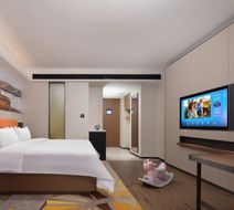 Hampton by Hilton Railway Statiion Room