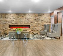 Cobblestone Hotel & Suites Lobby