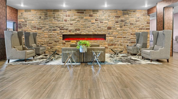 Cobblestone Hotel & Suites Lobby