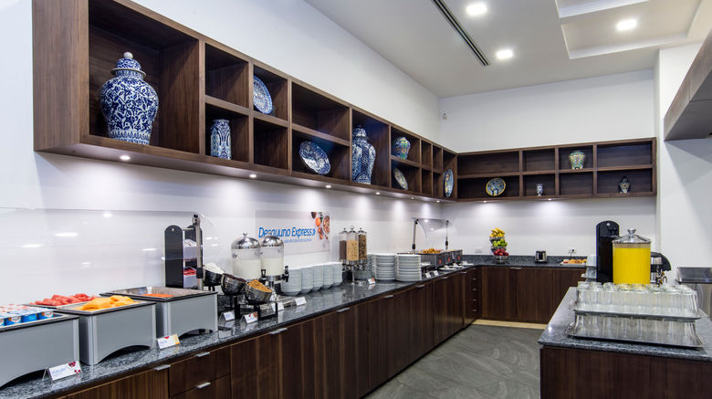 <b>Holiday Inn Express Puebla Restaurant</b>. Images powered by <a href="https://www.leonardoworldwide.com/" title="Leonardo Worldwide" target="_blank">Leonardo</a>.