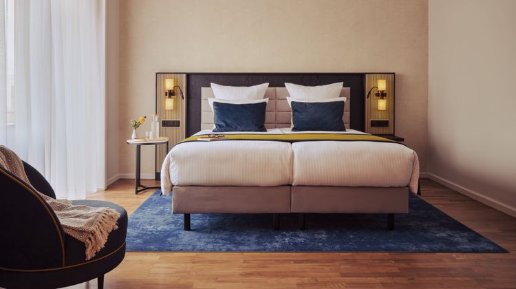 Mannheimer Hof-Leonardo Ltd. Ed. Suite