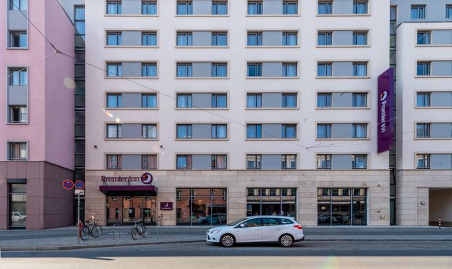 Premier Inn Nuremberg City Centre Hotel Exterior