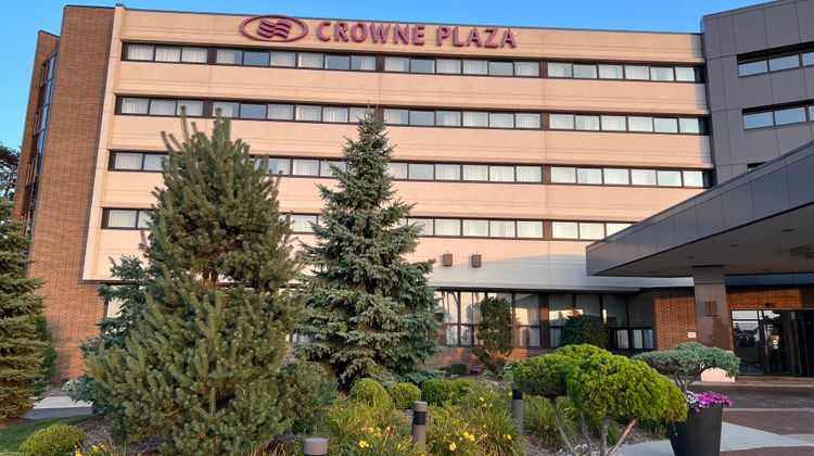 Crowne Plaza Lansing West Exterior