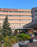 Crowne Plaza Lansing West