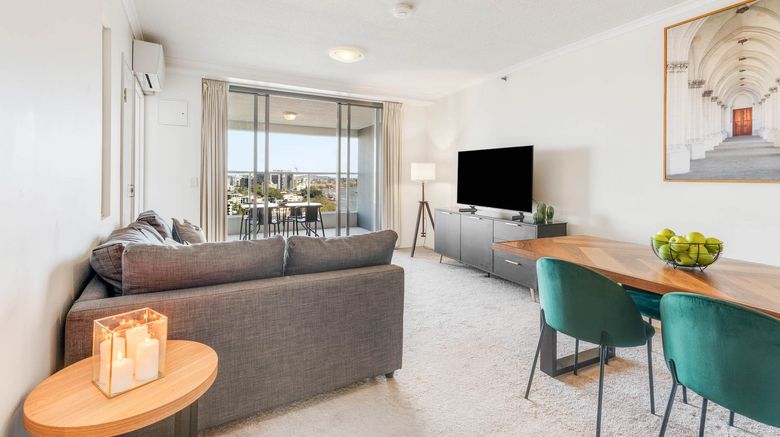 <b>Astra Apartments Brisbane Room</b>. Images powered by <a href="https://www.leonardoworldwide.com/" title="Leonardo Worldwide" target="_blank">Leonardo</a>.