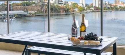 Astra Apartments Brisbane Exterior