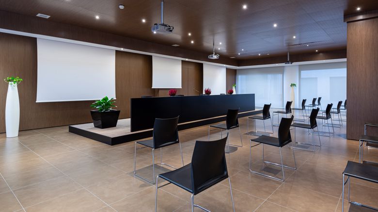 <b>UNAHOTELS Le Terrazze Treviso Hotel Meeting</b>. Images powered by <a href="https://www.leonardoworldwide.com/" title="Leonardo Worldwide" target="_blank">Leonardo</a>.