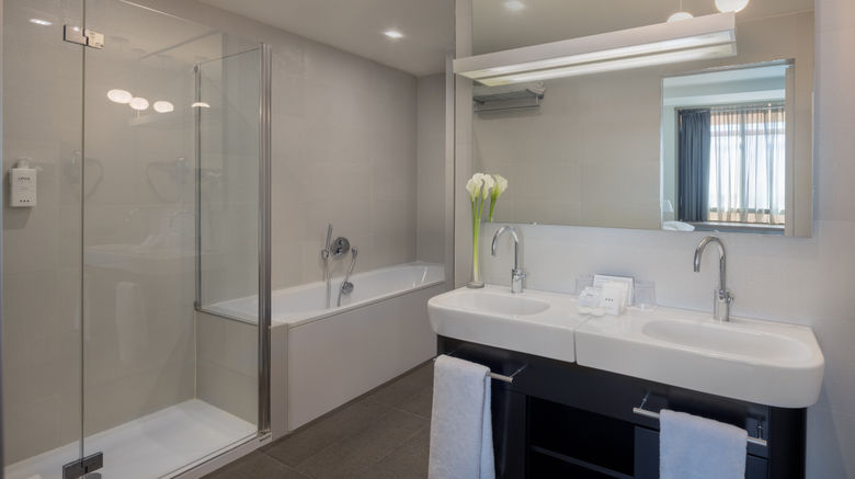 <b>UNA HOTELS San Vitale Bologna Room</b>. Images powered by <a href="https://www.leonardoworldwide.com/" title="Leonardo Worldwide" target="_blank">Leonardo</a>.