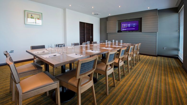 <b>Premier Inn  Heathrow Airport Terminal 4 Meeting</b>. Images powered by <a href="https://www.leonardoworldwide.com/" title="Leonardo Worldwide" target="_blank">Leonardo</a>.