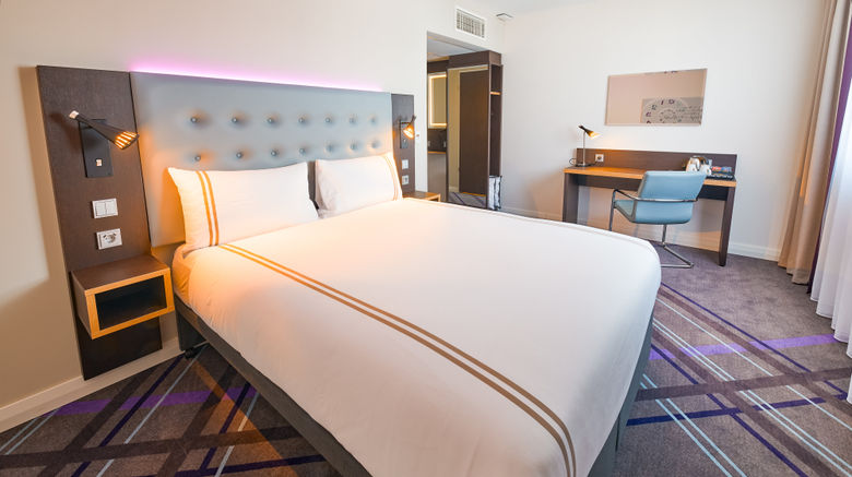 <b>Saarbrucken City Congresshalle Hotel Room</b>. Images powered by <a href="https://www.leonardoworldwide.com/" title="Leonardo Worldwide" target="_blank">Leonardo</a>.