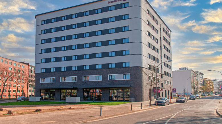 Saarbrucken City Congresshalle Hotel Exterior. Images powered by <a href="https://www.leonardoworldwide.com" target="_blank" rel="noopener">Leonardo</a>.