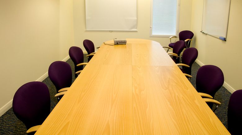 <b>Premier Inn London Heathrow A. (Bath Rd) Meeting</b>. Images powered by <a href="https://www.leonardoworldwide.com/" title="Leonardo Worldwide" target="_blank">Leonardo</a>.
