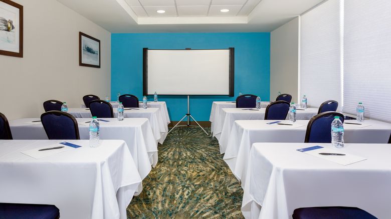 <b>Holiday Inn Express Suites Oceanfront Meeting</b>. Images powered by <a href="https://www.leonardoworldwide.com/" title="Leonardo Worldwide" target="_blank">Leonardo</a>.