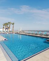 Holiday Inn Express Suites Oceanfront