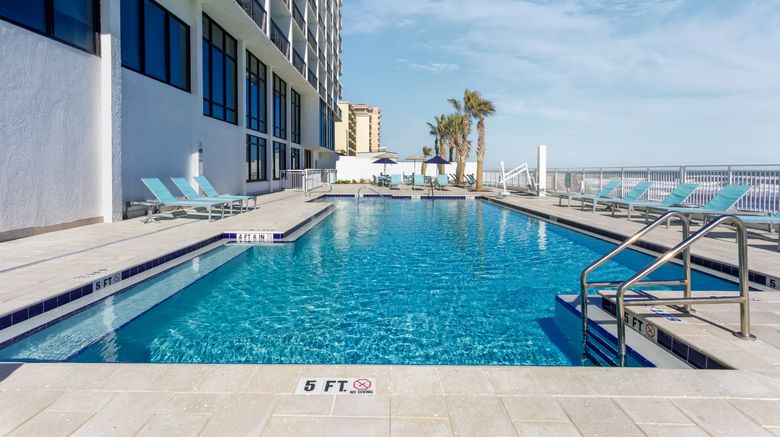 <b>Holiday Inn Express Suites Oceanfront Pool</b>. Images powered by <a href="https://www.leonardoworldwide.com/" title="Leonardo Worldwide" target="_blank">Leonardo</a>.