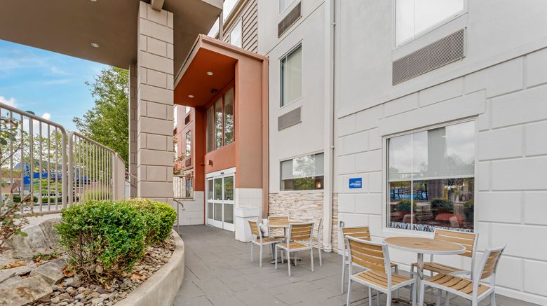 Holiday Inn Express Pittsburgh East/Mall Exterior. Images powered by <a href="https://www.leonardoworldwide.com" target="_blank" rel="noopener">Leonardo</a>.