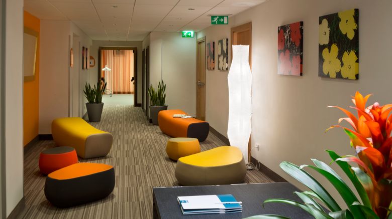 <b>UNAHOTELS Mediterraneo Lobby</b>. Images powered by <a href="https://www.leonardoworldwide.com/" title="Leonardo Worldwide" target="_blank">Leonardo</a>.