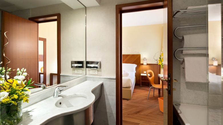 <b>UNAHOTELS Mediterraneo Room</b>. Images powered by <a href="https://www.leonardoworldwide.com/" title="Leonardo Worldwide" target="_blank">Leonardo</a>.