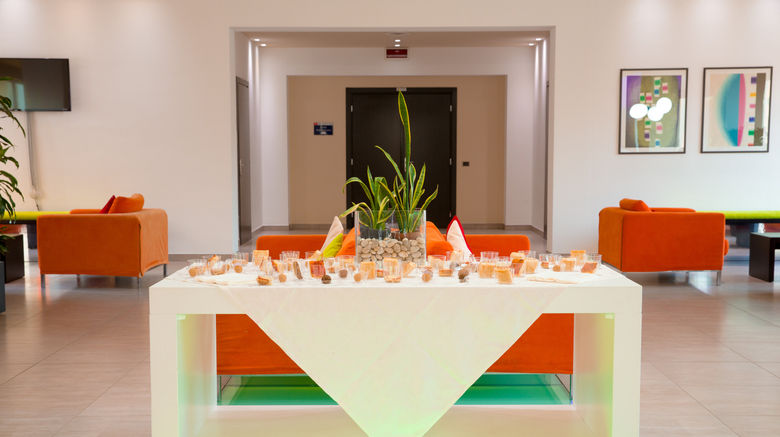 <b>UNA Hotels Cesena Nord Ballroom</b>. Images powered by <a href="https://www.leonardoworldwide.com/" title="Leonardo Worldwide" target="_blank">Leonardo</a>.
